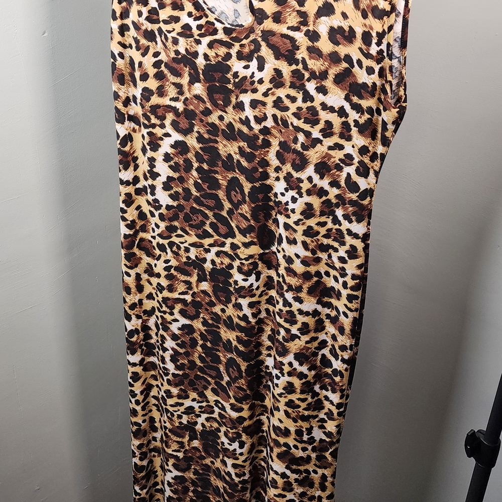 Cleo Wild Patterned Top - Picture 5 of 5